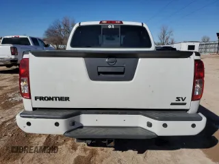2021 Nissan Frontier SV z VIN 1N6ED0EA1MN701518, wystawiony jako Copart lot #45880645 z przebiegiem 81 011 mil mil oraz Szkoda całkowita • Salvage title. Historia ofert i sprzedaży dostępna na DreamBid. Obrazek 6.