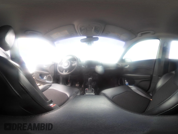 2018 Jeep Compass Latitude with VIN 3C4NJCBB1JT327076, listed as a IAAI auction lot 41185251 with 72,714 mi miles. Bid and sale history available at carsss.com. Image 19.
