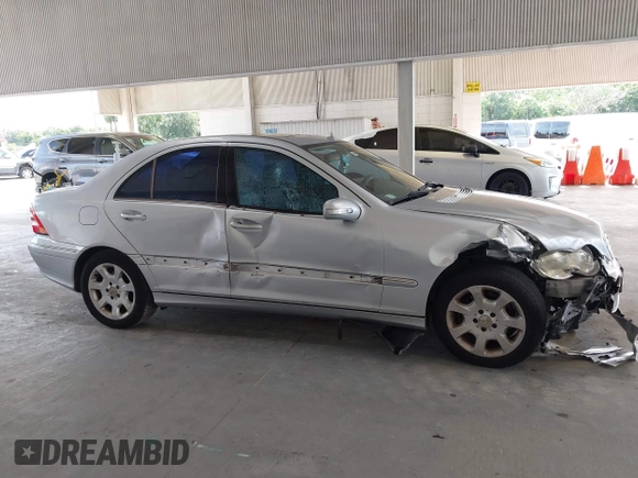 2006 Mercedes-Benz C 280 Luxury with VIN WDBRF54H76A881929, listed as a IAAI auction lot 42669024 with 185,384 mi miles and . Bid and sale history available at DreamBid. Image 13.