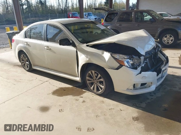 2014 Subaru Legacy Premium z VIN 4S3BMBC65E3020484, wystawiony jako IAAI lot #42011657 z przebiegiem 161 180 mil mil oraz . Historia ofert i sprzedaży dostępna na DreamBid. Obrazek 1.