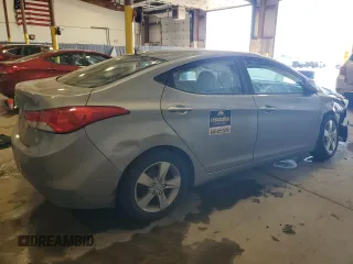 2013 Hyundai Elantra GLS с VIN KMHDH4AE2DU932965, выставлен на аукционе Copart как лот 54442845 с пробегом 123 465 миль миль и Списание • Salvage title. История ставок и продаж доступна на DreamBid. Изображение 3.