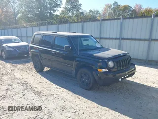 2014 Jeep Patriot Altitude with VIN 1C4NJPBA7ED534498, listed as a IAAI auction lot 40634890 with 115,330 mi miles and . Bid and sale history available at carsss.com. Image 1.