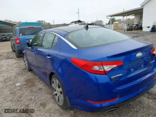 2013 Kia Optima SX w/Limited Pkg with VIN 5XXGR4A60DG122036, listed as a IAAI auction lot 41843320 with 75,807 mi miles. Bid and sale history available at carsss.com. Image 3.