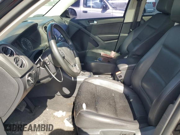 2011 Volkswagen Tiguan SEL w/Premium Navi with VIN WVGAV7AX2BW550158, listed as a Copart auction lot 57649235 with 133,346 mi miles and Clean title. Bid and sale history available at DreamBid. Image 7.