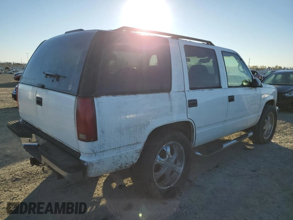 1997 GMC Yukon with VIN 1GKEK13R7VJ748007, listed as a Copart auction lot 41828585 with 209,516 mi miles and Clean Title. Bid and sale history available at carsss.com. Image 3.