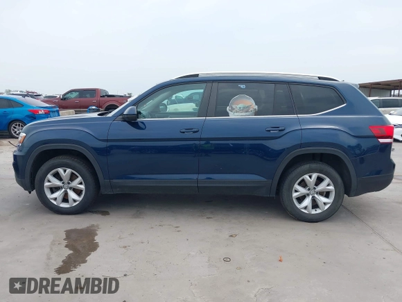 2018 Volkswagen Atlas SE z VIN 1V2KR2CA4JC532476, wystawiony jako IAAI lot #42070722 z przebiegiem 155 320 mil mil oraz . Historia ofert i sprzedaży dostępna na DreamBid. Obrazek 14.
