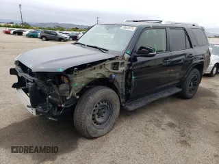 2018 Toyota 4Runner SR5 with VIN JTEBU5JRXJ5532220, listed as a Copart auction lot 59633575 with 88,395 mi miles and Salvage title. Bid and sale history available at DreamBid. Image 1.