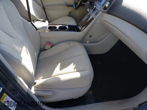 2010 Toyota Venza with VIN 4T3BA3BB3AU017071, listed as a IAAI auction lot 41961456 with 180,797 mi miles and . Bid and sale history available at DreamBid. Image 5.