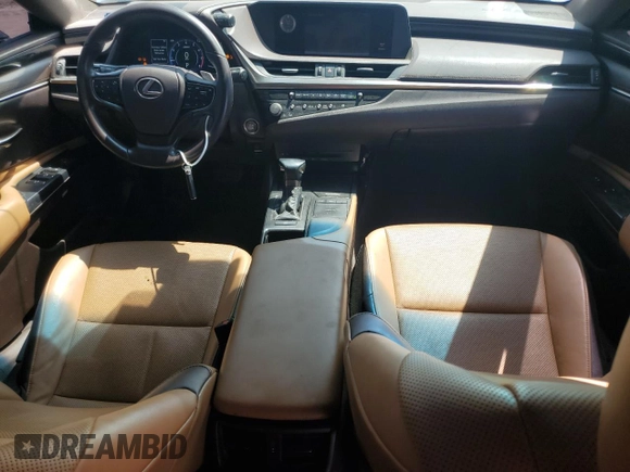 2021 Lexus ES with VIN 58ACZ1B18MU104589, listed as a Copart auction lot 51388385 with 122,941 mi miles and Clean Title. Bid and sale history available at carsss.com. Image 8.