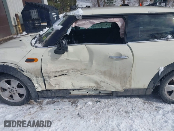 2019 MINI Hardtop Cooper with VIN WMWXP5C52K2H31051, listed as a IAAI auction lot 41555750 with 20,848 mi miles and . Bid and sale history available at DreamBid. Image 6.