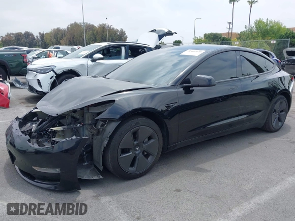 2023 Tesla Model 3 z VIN 5YJ3E1EAXPF604916, wystawiony jako IAAI lot #42461640 z przebiegiem 28 123 mil mil oraz . Historia ofert i sprzedaży dostępna na DreamBid. Obrazek 20.