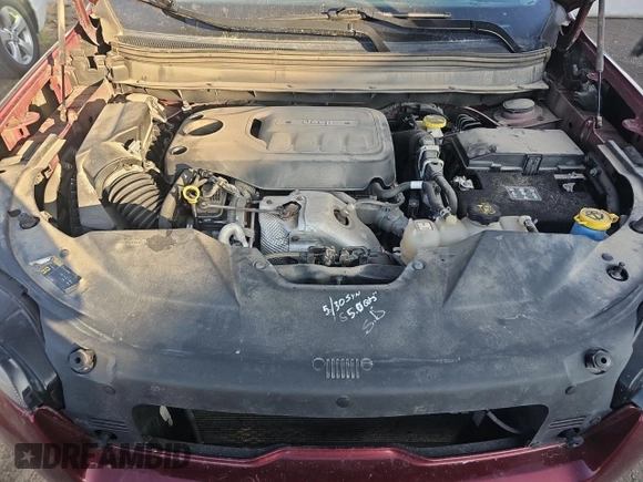 2019 Jeep Cherokee Limited with VIN 1C4PJMDN7KD219929, listed as a Copart auction lot 61697895 with 127,006 mi miles and Clean title. Bid and sale history available at DreamBid. Image 7.