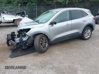 2022 Ford Escape SE z VIN 1FMCU9G60NUA45967, wystawiony jako IAAI lot #42459246 z przebiegiem Nie podano mil oraz . Historia ofert i sprzedaży dostępna na DreamBid. Obrazek 17.