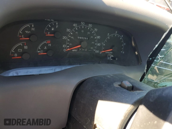 2001 Ford F-250 XL с VIN 3FTNX21L31MA46717, выставлен на аукционе Copart как лот 56552235 с пробегом 96 702 миль миль и Списание • Salvage title. История ставок и продаж доступна на DreamBid. Изображение 9.