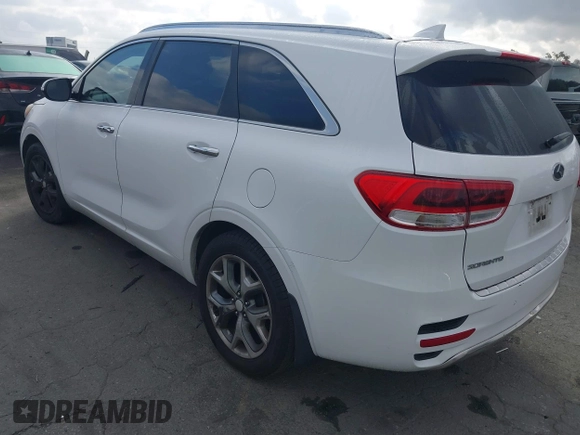 2016 Kia Sorento SX with VIN 5XYPK4A52GG071148, listed as a IAAI auction lot 41543872 with 115,105 mi miles. Bid and sale history available at carsss.com. Image 3.