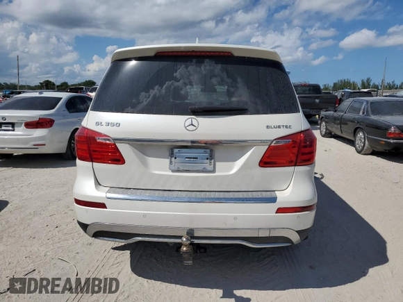 2015 Mercedes-Benz GL-Class GL 350 BlueTEC with VIN 4JGDF2EEXFA486430, listed as a Copart auction lot 67893543 with 167,376 mi miles. Bid and sale history available at carsss.com. Image 6.