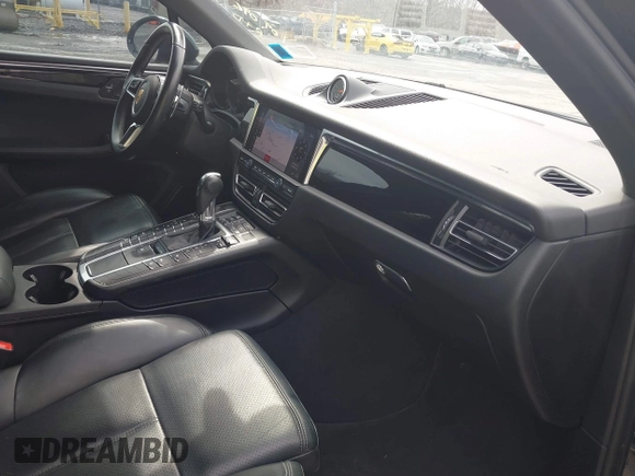 2021 Porsche Macan z VIN WP1AA2A57MLB05225, wystawiony jako IAAI lot #41963418 z przebiegiem 109 096 mil mil oraz . Historia ofert i sprzedaży dostępna na DreamBid. Obrazek 5.