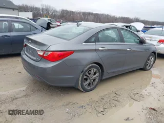 2011 Hyundai Sonata SE with VIN 5NPEC4AC4BH268438, listed as a IAAI auction lot 41588949 with 164,339 mi miles. Bid and sale history available at carsss.com. Image 4.