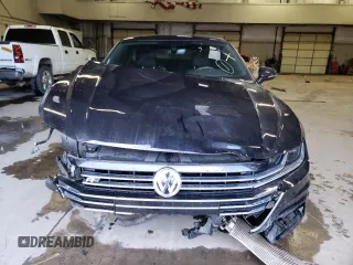 2019 Volkswagen Arteon SE R-Line с VIN WVWFR7AN5KE030877, выставлен на аукционе Copart как лот 71650232 с пробегом 25 603 миль миль и . История ставок и продаж доступна на DreamBid. Изображение 5.