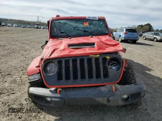 2021 Jeep Gladiator Mojave z VIN 1C6JJTEG5ML569172, wystawiony jako Copart lot #49810695 z przebiegiem Nie podano mil oraz Nie do naprawy • Non repairable. Historia ofert i sprzedaży dostępna na DreamBid. Obrazek 5.