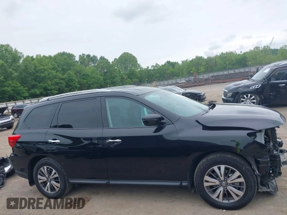 2017 Nissan Pathfinder Platinum with VIN 5N1DR2MM4HC611235, listed as a IAAI auction lot 42203255 with 20,772 mi miles and . Bid and sale history available at DreamBid. Image 14.