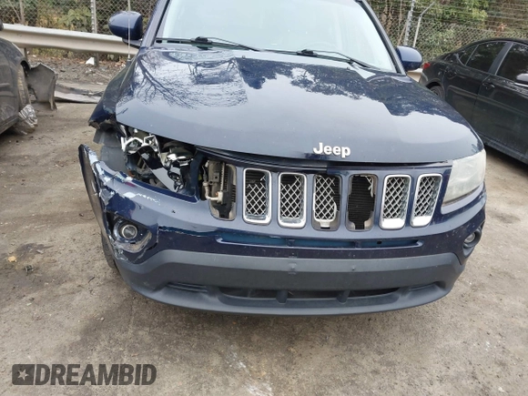 2014 Jeep Compass High Altitude with VIN 1C4NJCEA8ED522686, listed as a IAAI auction lot 41611351 with 220,145 mi miles and . Bid and sale history available at DreamBid. Image 6.
