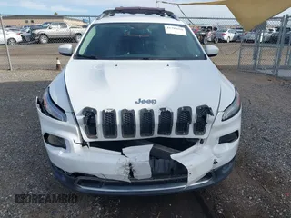 2017 Jeep Cherokee Limited z VIN 1C4PJMDB6HW555493, wystawiony jako IAAI lot #41799350 z przebiegiem 92 591 mil mil oraz . Historia ofert i sprzedaży dostępna na DreamBid. Obrazek 12.