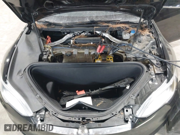 2019 Tesla Model S 75D z VIN 5YJSA1E2XKF313955, wystawiony jako IAAI lot #41658345 z przebiegiem 57 085 mil mil oraz . Historia ofert i sprzedaży dostępna na DreamBid. Obrazek 10.