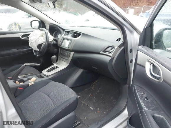 2014 Nissan Sentra SV with VIN 3N1AB7AP7EY266683, listed as a IAAI auction lot 41813136 with 1 mi miles. Bid and sale history available at carsss.com. Image 5.
