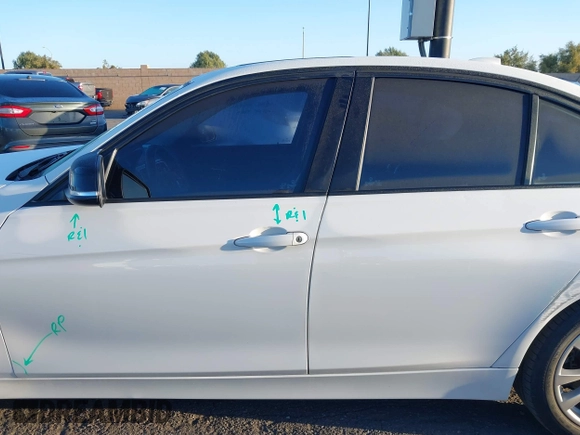 2018 BMW 3 Series 320i with VIN WBA8E1G54JNU90990, listed as a IAAI auction lot 41801197 with 140,603 mi miles. Bid and sale history available at carsss.com. Image 14.