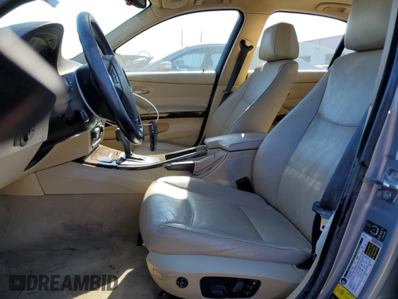 2006 BMW 3 Series 330i with VIN WBAVB33516KS37065, listed as a Copart auction lot 49379595 with Not Provided miles and Salvage Title. Bid and sale history available at DreamBid. Image 7.