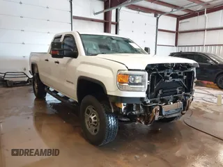 2015 GMC Sierra 2500HD with VIN 1GT22XEGXFZ527890, listed as a IAAI auction lot 41325087 with 68,010 mi miles and . Bid and sale history available at DreamBid. Image 1.