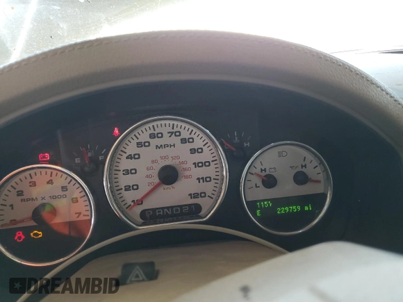 2008 Ford F-150 XL с VIN 1FTPX12V38FB82004, выставлен на аукционе Copart как лот 57708935 с пробегом 229 759 миль миль и Чистый • Clean title. История ставок и продаж доступна на DreamBid. Изображение 9.