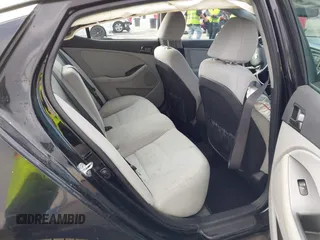 2013 Kia Optima LX z VIN 5XXGM4A74DG221272, wystawiony jako IAAI lot #41470828 z przebiegiem 76 452 mil mil oraz . Historia ofert i sprzedaży dostępna na DreamBid. Obrazek 8.