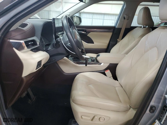 2022 Toyota Highlander Platinum with VIN 5TDFZRBH5NS255058, listed as a Copart auction lot 49701335 with 22,770 mi miles and Salvage Title. Bid and sale history available at carsss.com. Image 7.