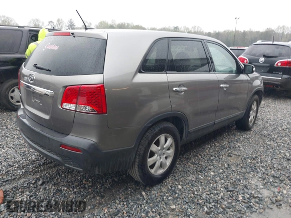 2012 Kia Sorento LX with VIN 5XYKT3A19CG244821, listed as a IAAI auction lot 41862626 with 243,165 mi miles. Bid and sale history available at carsss.com. Image 4.