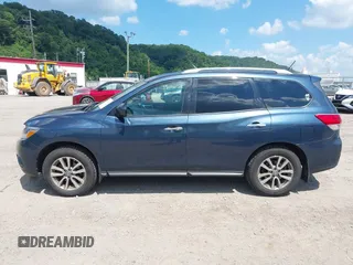 2014 Nissan Pathfinder S with VIN 5N1AR2MM4EC683874, listed as a IAAI auction lot 42663072 with 166,028 mi miles and . Bid and sale history available at DreamBid. Image 14.