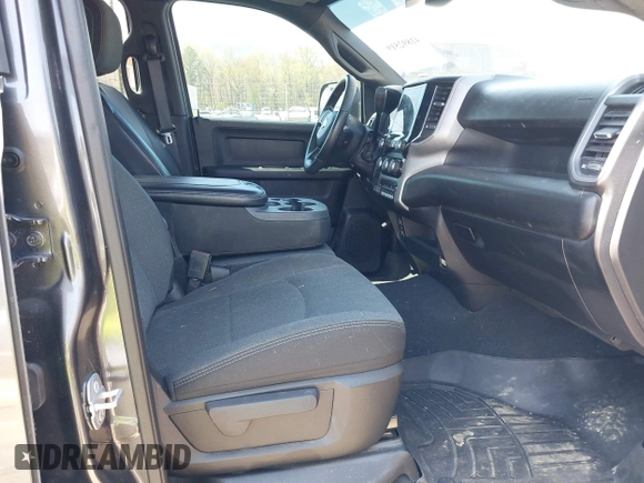 2022 Ram 2500 Tradesman with VIN 3C6UR5CL2NG252546, listed as a IAAI auction lot 41892519 with 26,830 mi miles. Bid and sale history available at carsss.com. Image 5.