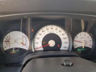 2004 Dodge Durango SXT z VIN 1D4HD38K64F229738, wystawiony jako Copart lot #88742505 z przebiegiem 184 107 mil mil oraz Szkoda całkowita • Salvage title. Historia ofert i sprzedaży dostępna na DreamBid. Obrazek 9.
