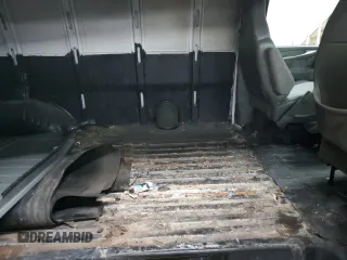 2003 Chevrolet Express Cargo with VIN 1GCGG25U831113646, listed as a Copart auction lot 43279635 with 247,735 mi miles and Clean Title. Bid and sale history available at DreamBid. Image 11.