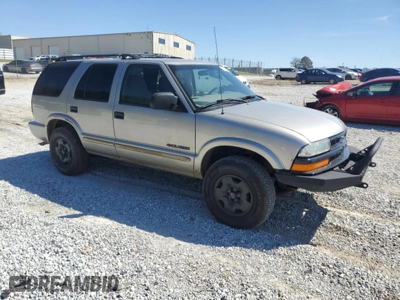 2004 Chevrolet Blazer LS z VIN 1GNDT13X54K166622, wystawiony jako Copart lot #50248605 z przebiegiem 198 301 mil mil oraz Szkoda całkowita • Salvage title. Historia ofert i sprzedaży dostępna na DreamBid. Obrazek 4.