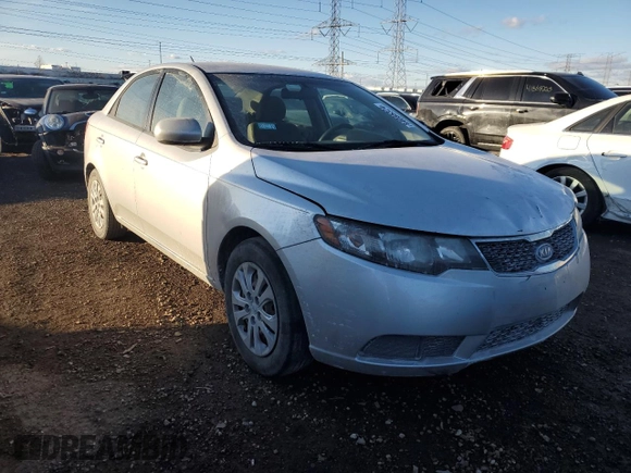 2013 Kia Forte LX with VIN KNAFT4A25D5663773, listed as a Copart auction lot 84085324 with 10,600 mi miles and Salvage Title. Bid and sale history available at carsss.com. Image 4.