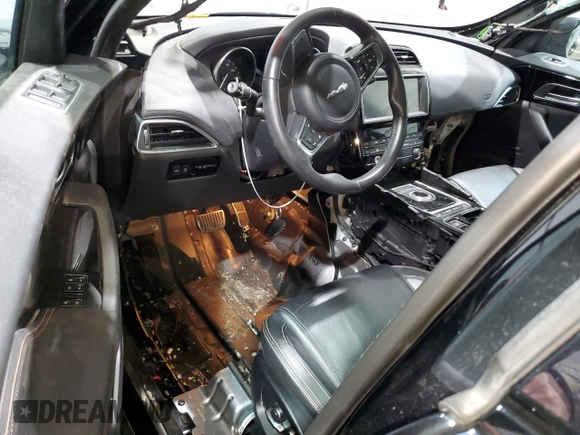 2019 Jaguar F-Pace 25t Prestige with VIN SADCK2FX7KA366367, listed as a Copart auction lot 47633855 with 34,847 mi miles and Salvage title. Bid and sale history available at DreamBid. Image 8.