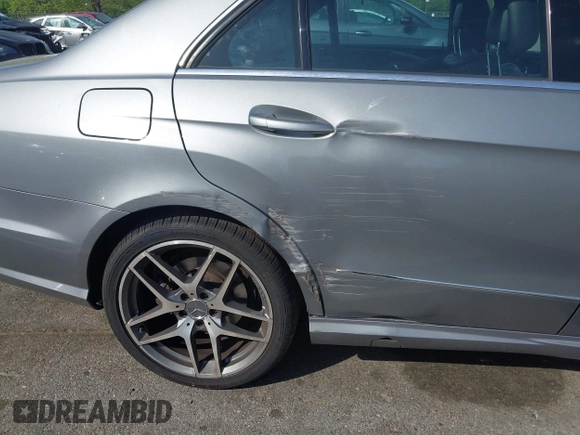 2011 Mercedes-Benz E 350 Luxury with VIN WDDHF8HB5BA289479, listed as a IAAI auction lot 42147217 with 193,248 mi miles and . Bid and sale history available at DreamBid. Image 12.