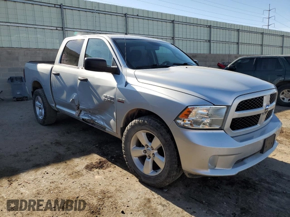 2014 Ram 1500 Express z VIN 1C6RR7KTXES123837, wystawiony jako Copart lot #53984705 z przebiegiem 109 252 mil mil oraz Szkoda całkowita • Salvage title. Historia ofert i sprzedaży dostępna na DreamBid. Obrazek 4.
