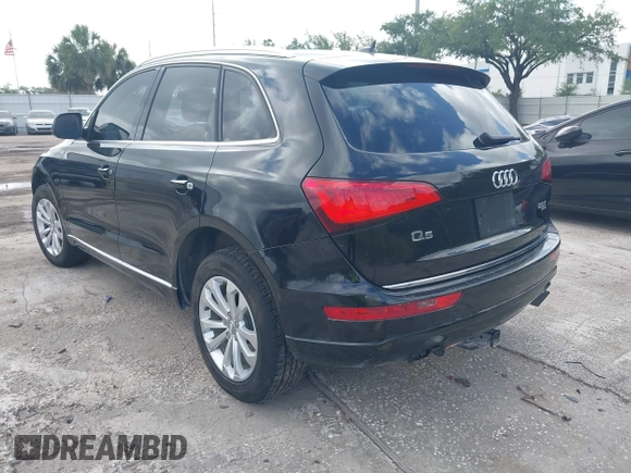2015 Audi Q5 Premium with VIN WA1CFAFP0FA041103, listed as a IAAI auction lot 42154624 with 123,107 mi miles. Bid and sale history available at carsss.com. Image 3.