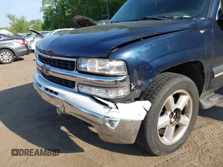 2004 Chevrolet Tahoe Special Service with VIN 1GNEK13V44J128410, listed as a IAAI auction lot 42175055 with 212,138 mi miles. Bid and sale history available at carsss.com. Image 6.