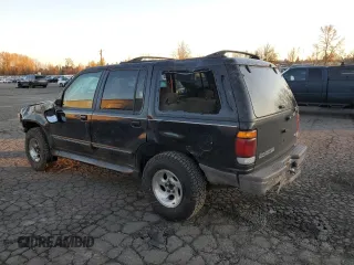 1997 Ford Explorer XL with VIN 1FMDU34E8VUC95969, listed as a Copart auction lot 83269784 with 174,035 mi miles and Salvage title. Bid and sale history available at DreamBid. Image 2.