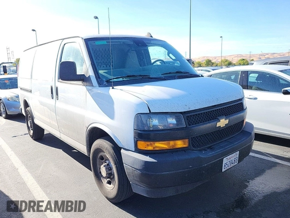 2020 Chevrolet Express Cargo z VIN 1GCWGAFG8L1252738, wystawiony jako IAAI lot #42617603 z przebiegiem 65 745 mil mil oraz . Historia ofert i sprzedaży dostępna na DreamBid. Obrazek 7.
