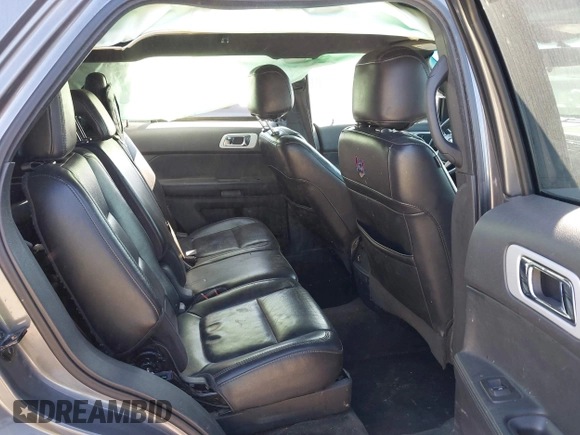 2013 Ford Explorer XLT with VIN 1FM5K7D80DGB26232, listed as a IAAI auction lot 41647847 with 215,822 mi miles. Bid and sale history available at carsss.com. Image 8.